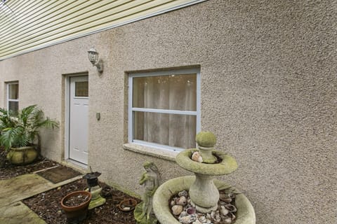 Front Entrance Ground Floor Easy Access