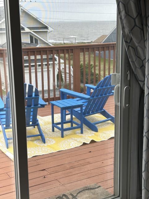 Second floor deck view