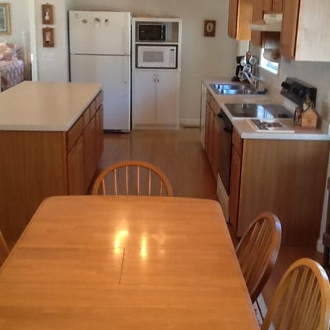 Large table and bar for eating