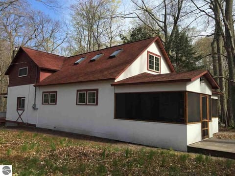 The recent addition:  kitchen, bathrooms, laundry, and screened in back porch.