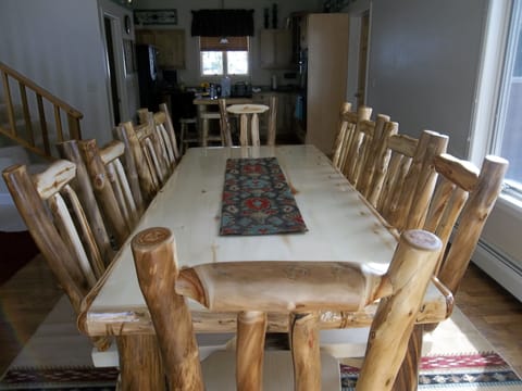Dining Room & Kitchen