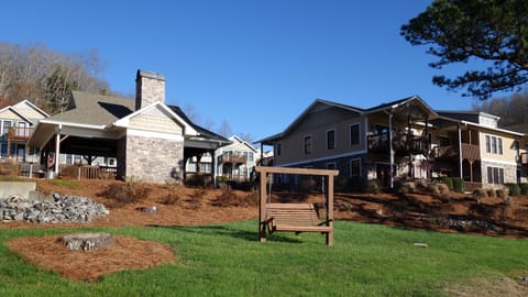 Swing in front of the pavilion to enjoy the view of the water and mountains. 