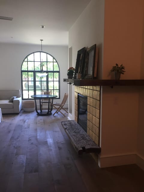 Dining area/livingroom