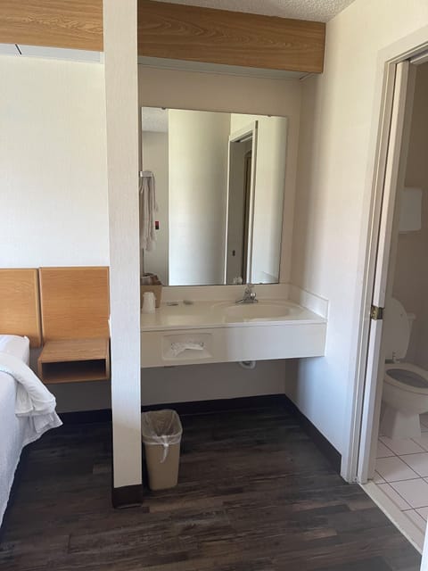 Deluxe Room, 2 Double Beds, Non Smoking | Bathroom | Free toiletries, hair dryer, towels