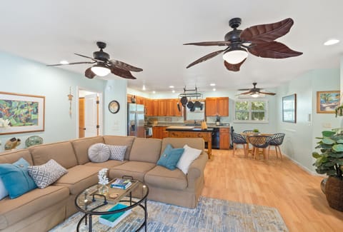 Spacious open floorplan with AC