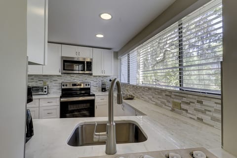 Kitchen - fully updated kitchen to enjoy!