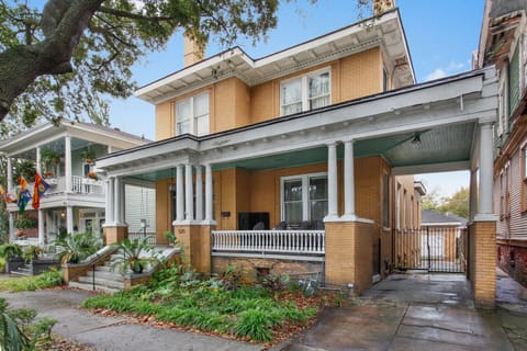 Front of home (1)