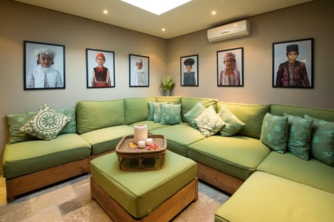 Luxury Haven 6 Bedroom Villa, Seminyak