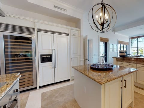 Residence #3840 - Kitchen with Wine Chiller