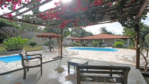 piscina adulto e infantil 