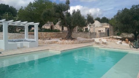 10m x 5m private pool and pergola - six sun loungers and plenty of space