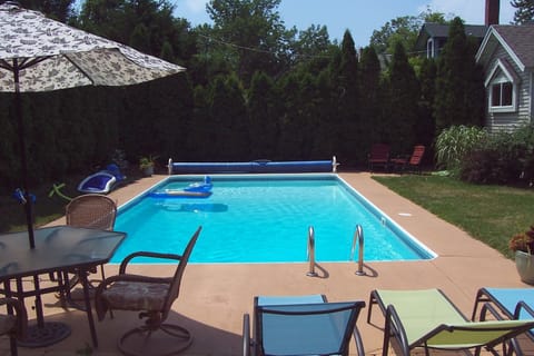 Heated in ground pool