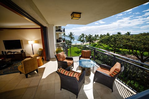 Gorgeous views of the ocean and gardens from your serene lanai