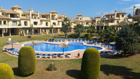 Hacienda del Golf Community Pool and Gardens