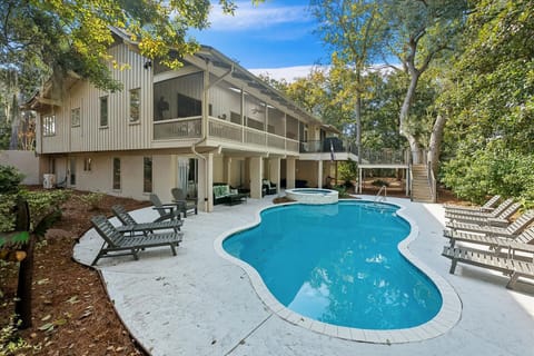 Welcome to 26 West Beach Lagoon!