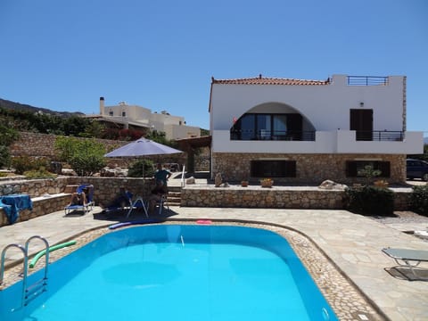Pool area