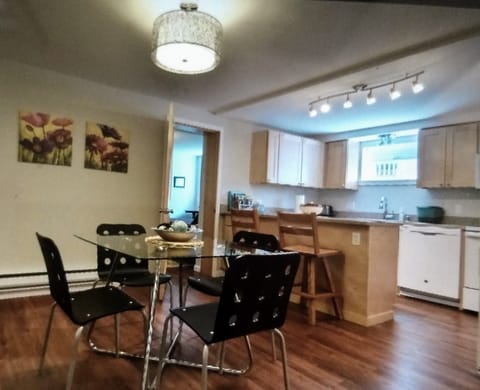 Dining, Kitchen
