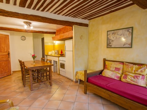 Livingroom and kitchen