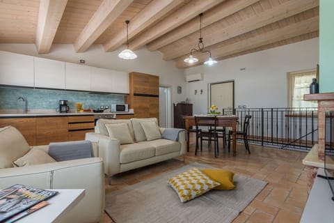 Villa Rosa 10 (7268)