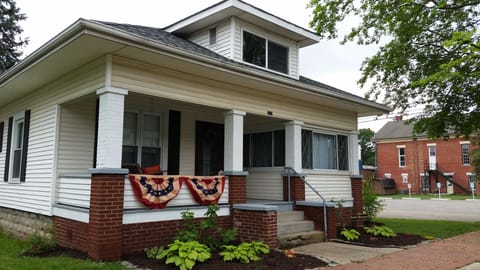 Welcome to Bobbi's Bungalow!