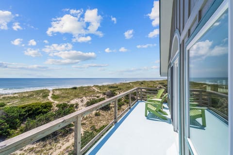 Surf or Sound Realty - 9 - Reflections - Decks-1