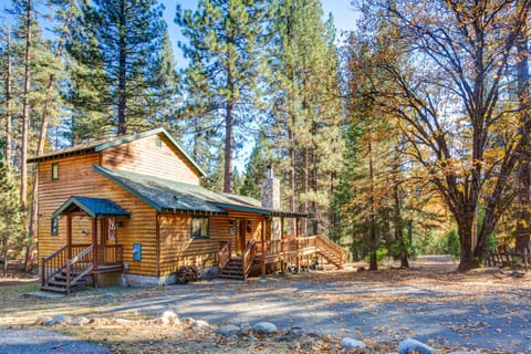 Side view and entrance to cabin