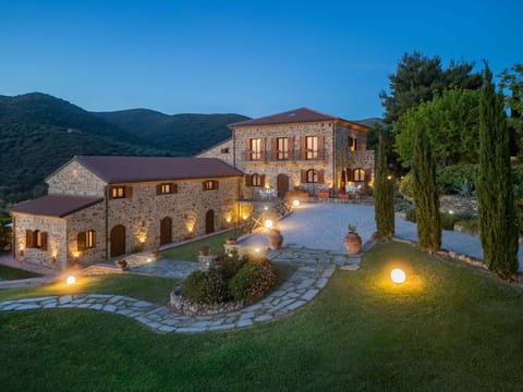 Stylish countryhouse apartments near the sea