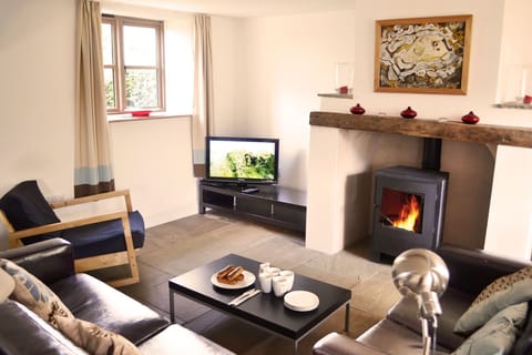 Ground floor: Sitting area in the open plan spacious living space