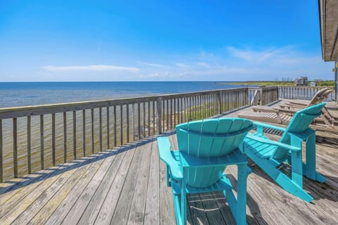 Surf or Sound Realty - 165 - Aeolus - Deck -1