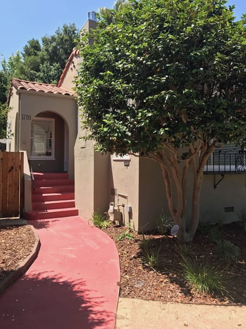 Welcome to Comfort-Tri Level historic 1918 house