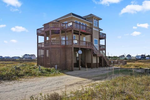 surf-or-sound-realty-712-ocean-hi-front