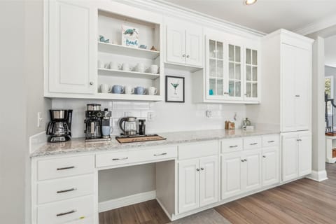 Coffee Bar at 3 Laurel Lane