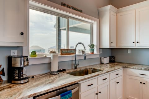 12 Serenity Now Kitchen