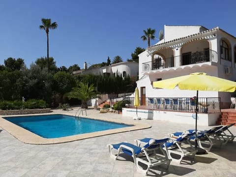 Villa Alegria Lower Level offers two bedrooms, two bathrooms, outdoor toilet