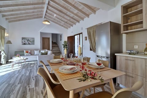 Lefkimmiatis Villa Elaia interior