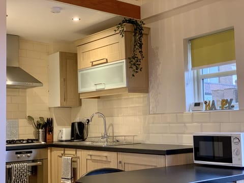 Kitchen diner in George’s Gaff