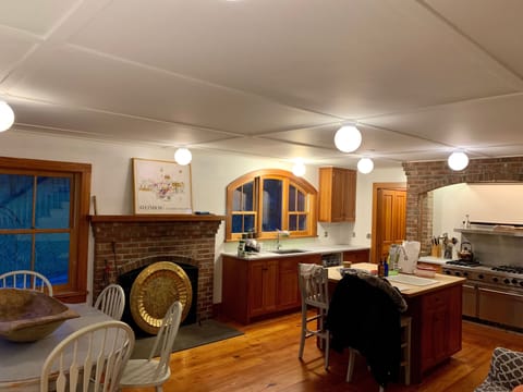 Kitchen with all the amenities you need for at home meals