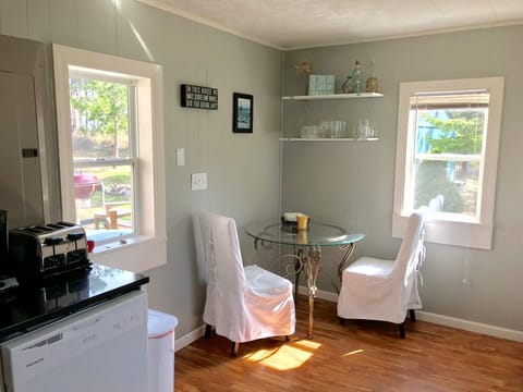Dining area in kitchen