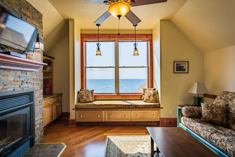 Living Area
Inn Suite #8 has everything you want for a romantic getaway for two on the North Shore. One of the most beautiful views from the inn is this window seat with its birds-eye view of Lake Superior.