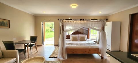 Executive Cottage, Multiple Beds, Accessible, Hill View | Laptop workspace, free WiFi, bed sheets
