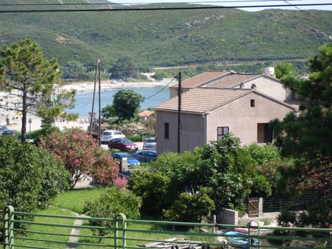 Maison Rose at 50 meters from the beach
