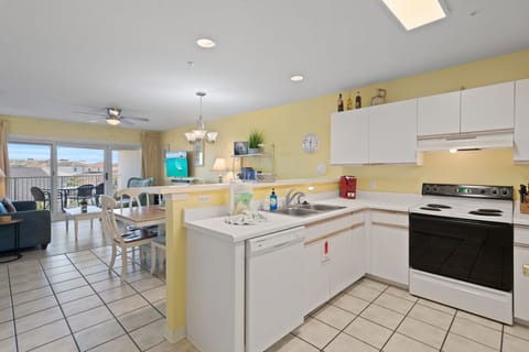 Prep meals, pour drinks, or gather around the bar — this kitchen makes group stays simple and smooth.