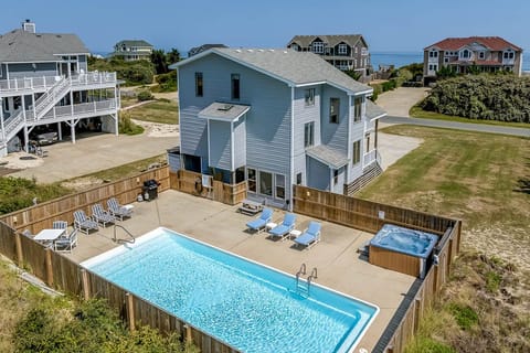 Rear Aerial View of Judge's Chambers