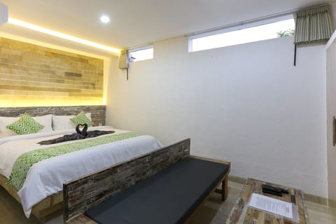 1 Bedroom Green Studio 12
First Floor Nearby Swimming pool 
