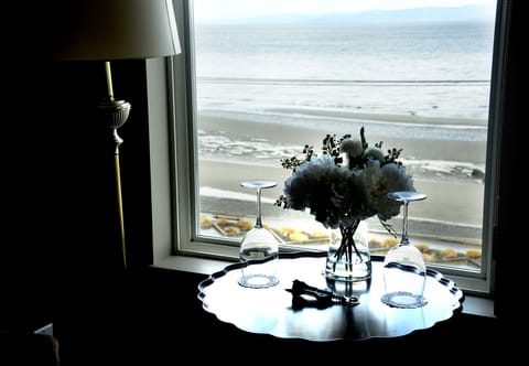 Premium bedding, pillowtop beds, blackout drapes, free WiFi