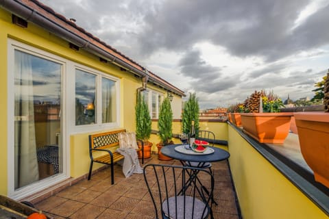 City Apartment, Balcony | Balcony
