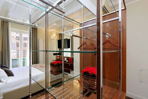 Standard Room | Premium bedding, down comforters, memory foam beds, minibar