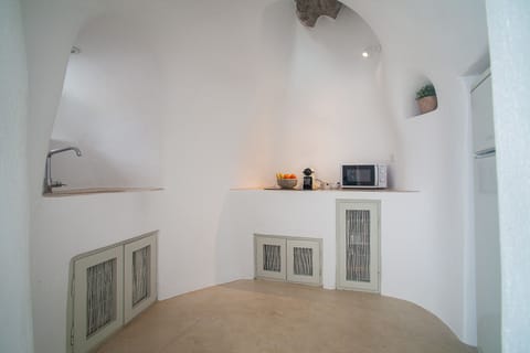 Junior Suite, Jetted Tub (Private Heated Outdoor) | Private kitchen | Fridge, stovetop, espresso maker, coffee/tea maker