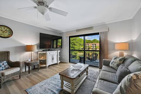 04-Living Room