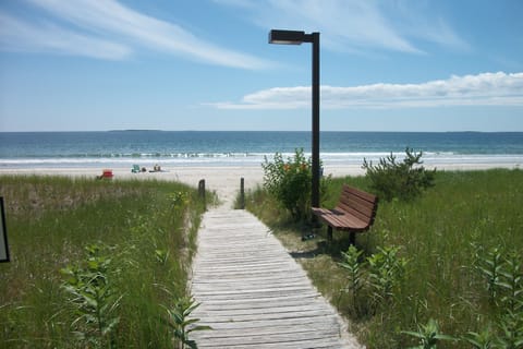 Ocean Walkway - Across the street from the house.